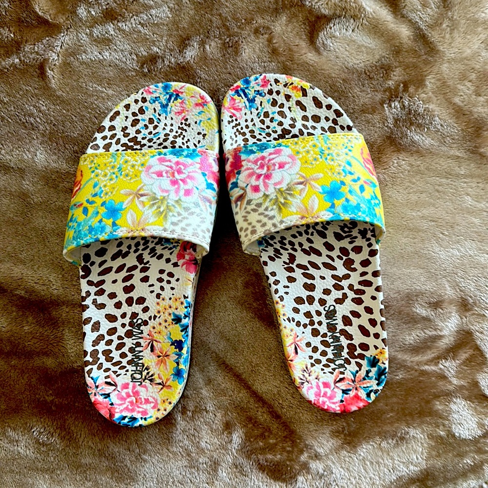Johnny Was Wild Flower Pool Slides Size 7M